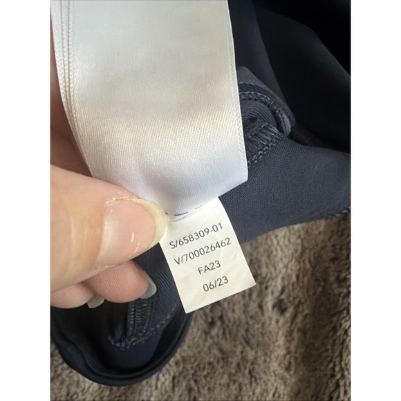 Athleta High Rise Pant, Size M Navy Blue Stretch Pull On Zip Ankle Back Pockets - Picture 10 of 10